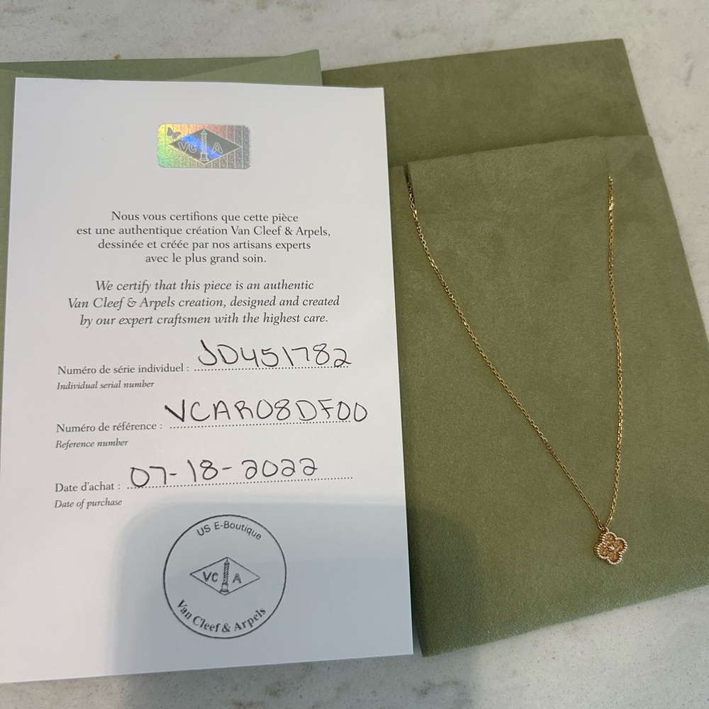 Van Cleef & Arpels Gold Clover Pendant Necklace